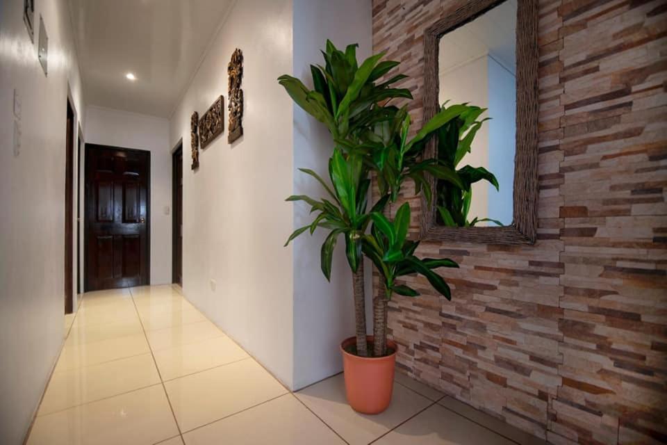 Elegant Villa In La Fortuna With Spacious Backyard Plus Very Private Pool & Parking エクステリア 写真